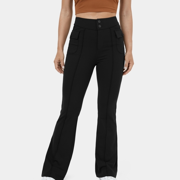 Halara high waisted flare cargo pants - Picture 4 of 8